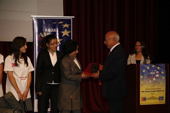 “AB Uzakta Değil Uşak’ta” Projesi Kapanış Toplantısı ve AB UDYK 2012 yılı Birinci Toplantısı